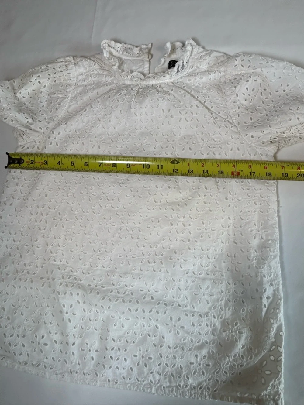 J. Crew White Eyelet Ruffle Neck Puff Sleeve Top size XS cottagecore top